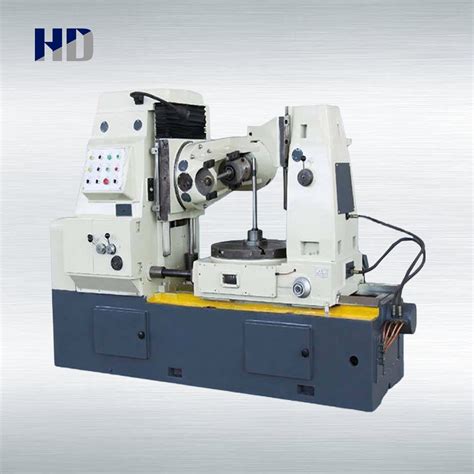 manual gear hobbing machine